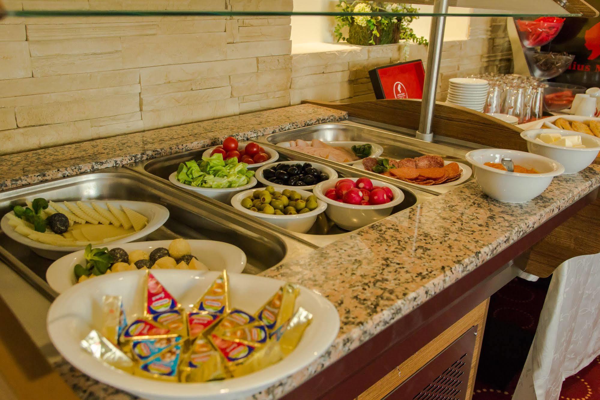 Salis Hotel & Medical Spa Turda Extérieur photo